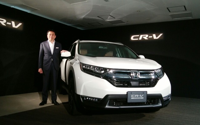ホンダの寺谷公良執行役員とCR-V