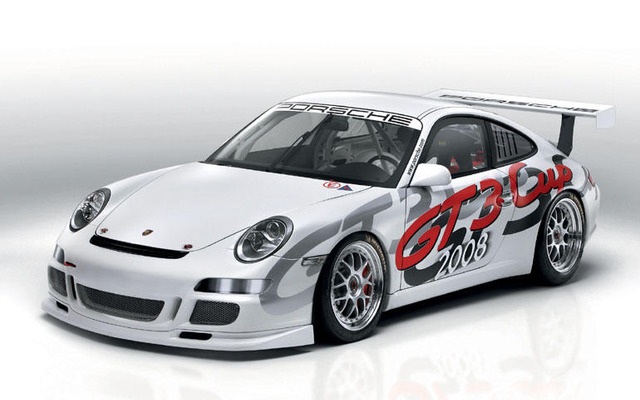 ポルシェ 911 GT3カップ を開発　420馬力