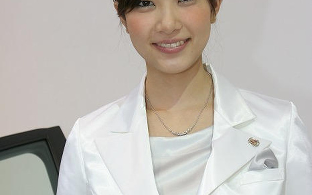 【東京モーターショー07】コンパニオン写真蔵…GM その3