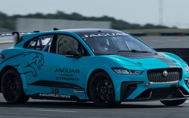 ジャガー I-PACE eトロフィー