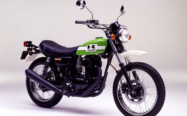 【東京ショー2001 MC出品車】カワサキ発の低価格カスタムベース!! カワサキ『250TR』