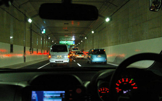 山手トンネル大渋滞