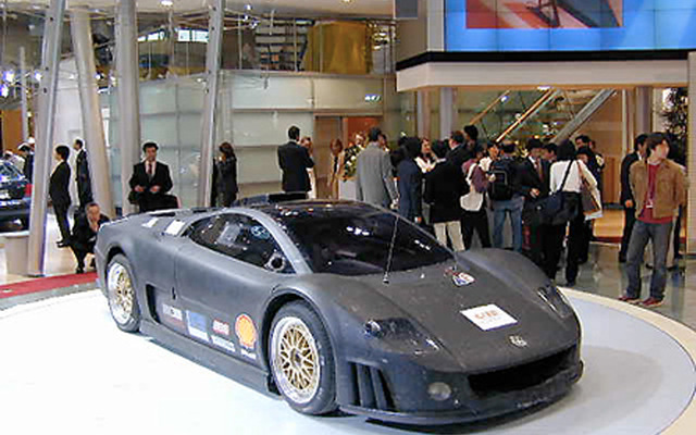 【東京ショー2001速報】VWのカンファレンスはスーパーGT、『W12』に終始