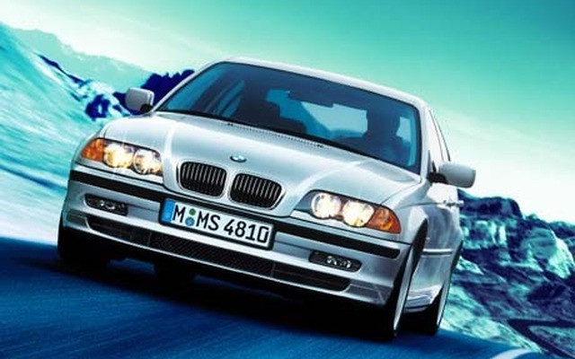 “ネットを駆け抜ける喜び”〜 BMWが情報デバイスを強化すると……
