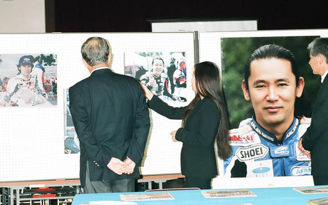 前田淳メモリアル ギャラリー、三宅島に予定なし