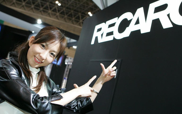 【東京オートサロン08】コンパニオン写真蔵…レカロ その3