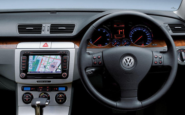 VW、日本向けに新型ナビを開発…パサートに設定