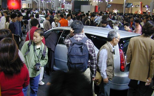 【新聞ウォッチ】東京モーターショー、来場者100万人突破でも……