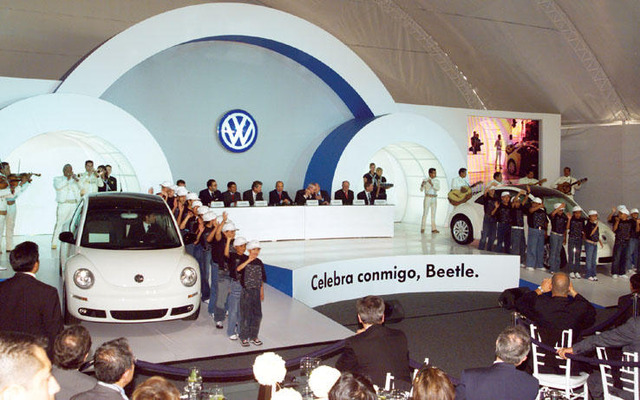 VW メキシコ生産10周年、新たに10億ドル投資へ