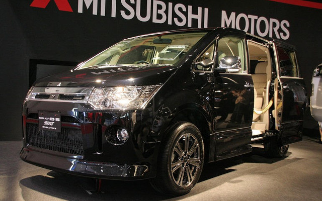 【東京オートサロン08】写真蔵…三菱 デリカD：5 ROADEST EXECUTIVE