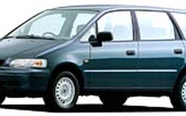 アナタの愛車は平均より新しい? それとも古い?