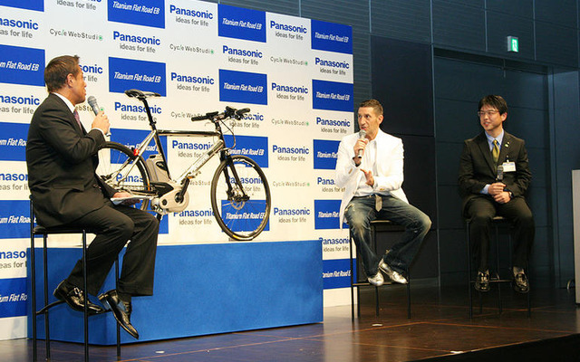 ジローラモ「100kmでも走れる」…パナソニック チタン 自転車