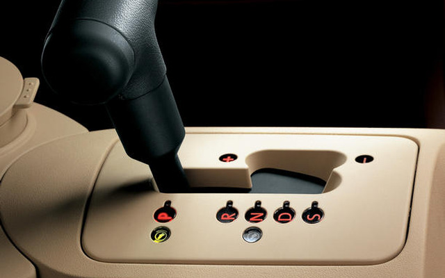 VW ニュービートル 全グレードに6AT