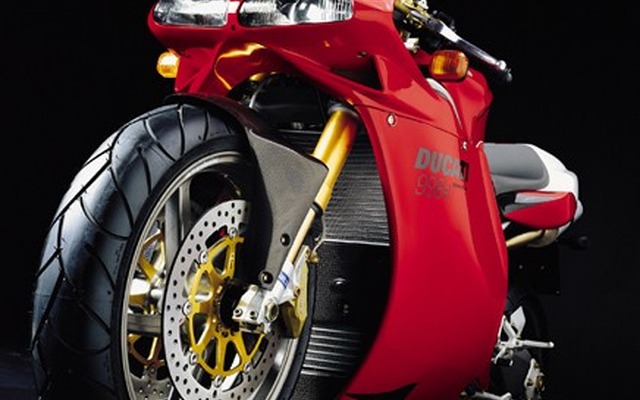 ドゥカティ『998R』、高い前人気の痛し痒し