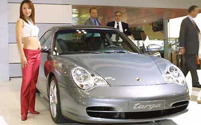 【新型ポルシェ『911タルガ』に乗った】想像もつかないモデルに生まれ変わった
