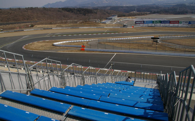 【F1日本GP】改善したC席スタンドを公開…富士スピードウェイ