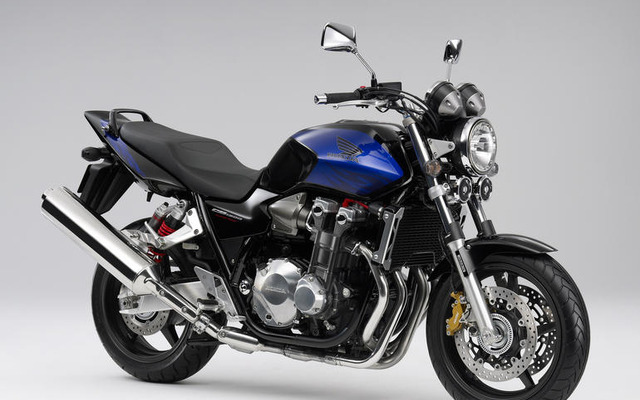 ホンダ CB1300 一部改良…環境性能を高めた