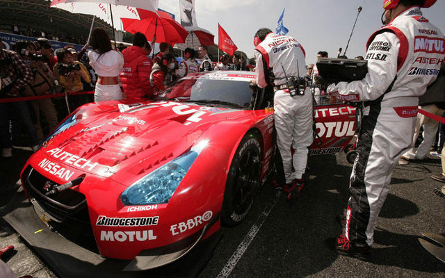【SUPER GT 第1戦】写真蔵…決勝スタート前グリッド
