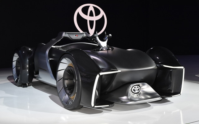 トヨタ e,RACER は未来の愛馬\u2026東京モーターショー2019[詳細画像