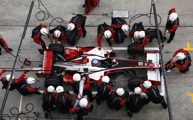 【スーパーアグリF1】ダブル完走に笑顔…マレーシアGP
