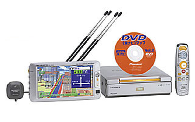 【クリスマス・プレゼント】カロッツェリアのDVDカーナビ『楽ナビ』を1名様に