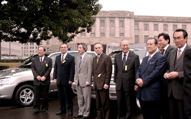 rnp_tf1214_01_01_s.jpg