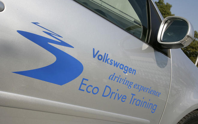 VW エコドライブ で燃費24％改善