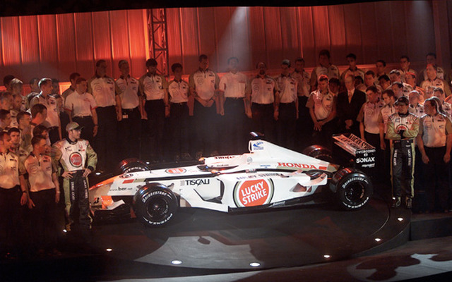 【ホンダF1ストーキング】2002年型発表…BAR、チーム新体制も発表