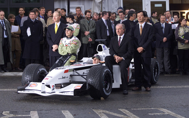 【ホンダF1ストーキング】2002年型発表…BARにホンダがいっそうの関与