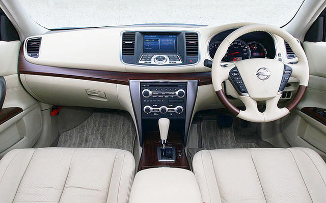 【日産 ティアナ 新型発表】インテリアに癒しの要素