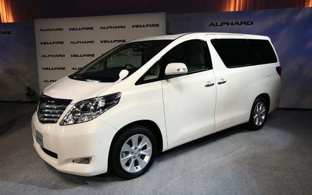 トヨタ アルファード 新車見積もりでトップ…オートックワン5月