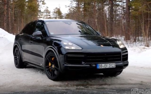 ポルシェ カイエンクーペ GTS 開発車両 スクープ動画