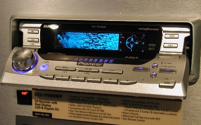 【2002CES】ナビに提案…1DINサイズで2DINの視認性と使い勝手