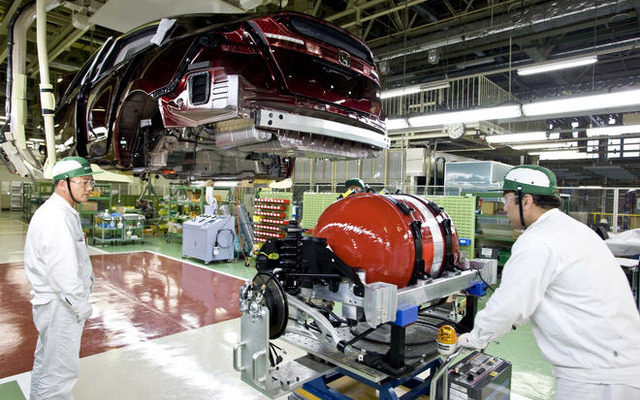 ホンダ、燃料電池車 FCXクラリティ の生産開始