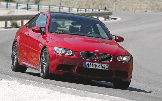 BMW M3  新世代トランスミッション M DCT 搭載車を発売