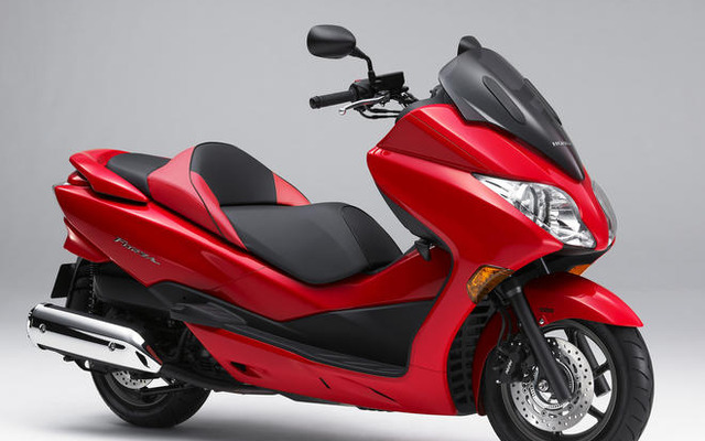 ホンダ フォルツァ に期間限定車…スペシャルエディション