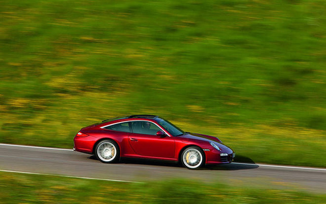 ポルシェ 911タルガ 新型、受注を開始