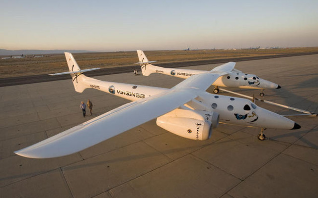 民間宇宙旅行の母機、ロールアウト…ヴァージン WK2