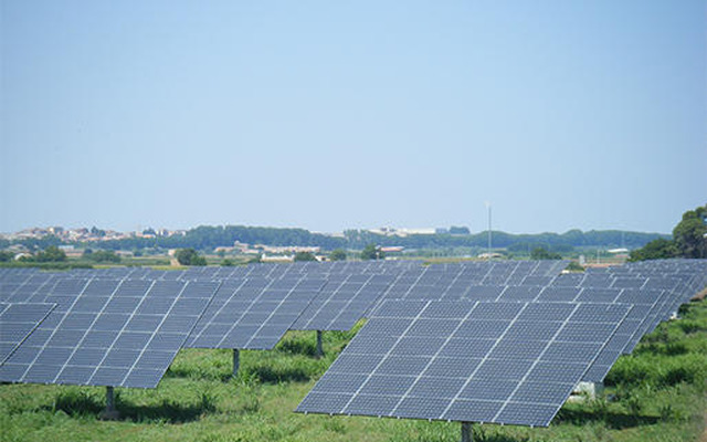 三井物産、スペインの太陽光発電事業会社を買収