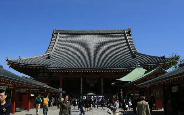 浅草寺の屋根、新日鉄のチタン15tを採用…本堂50年ぶりに葺き替え