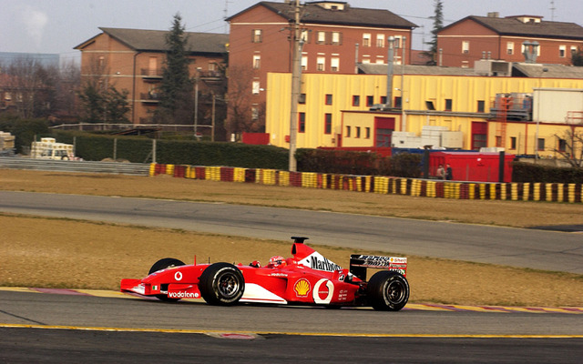 シューマッハがまた記録更新---ニューマシン、F2002