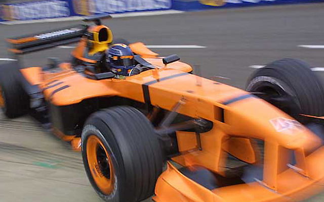 シルバーストーンF1テスト---フレンツェンがトップ
