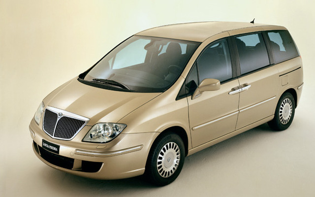 【ジュネーブショー2002出品車】ランチア『フェドラ』……ファーストクラスMPV
