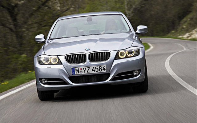 BMW 3シリーズ 改良新型…日本向けに全幅変更