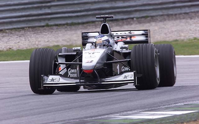 【F1オーストリアGP 続報】コンピューターソフト変更でハッキネン失格?
