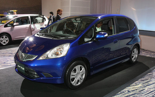 08年度上半期の新車販売…フィット 6年ぶりトップ