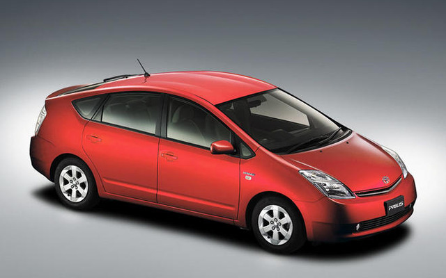 乗用車販売ランキング、フィット 11か月連続トップ…9月
