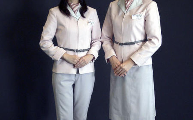 アムラックスミレルの制服を一新…アムラックス東京
