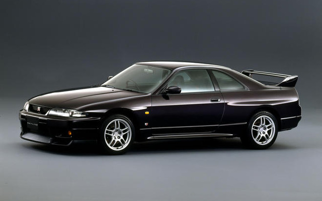 【おいしい中古車】日産 スカイライン GT-R R33型