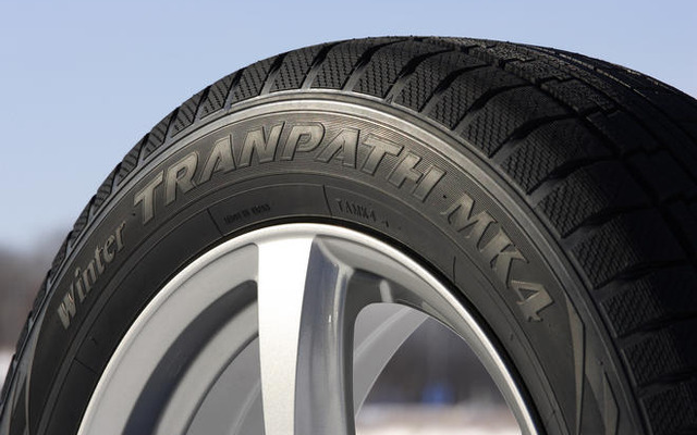 【スタッドレスガイド'08】トリプルトレッド採用のミニバン専用…トーヨータイヤ ウインタートランパスMK4